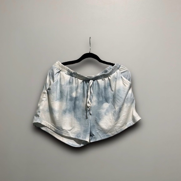 Romantichut Two Piece Blue Tie-Dye Long Sleeve Top and Pocket Shorts - Picture 3 of 5